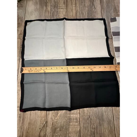 Vintage Men's Black White 100% Silk Pocket Square Handkerchief Pack of 2 - Picture 2 of 4